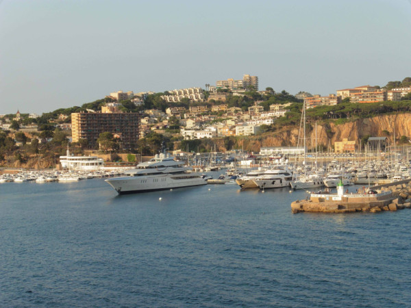 Obra nueva y vivienda de segunda mano en la Costa Brava: ¿es correcto comparar sus precios?