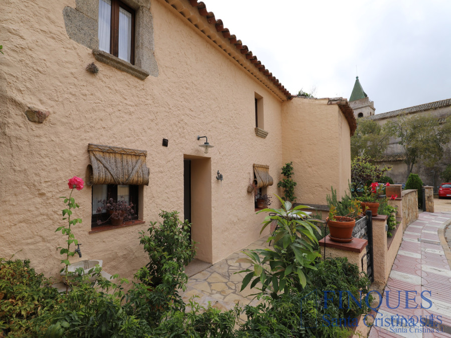 Santa Cristina d'Aro, Casa de pueblo reformada